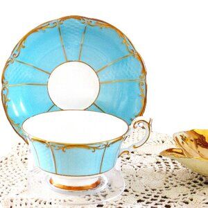 Vtg Paragon fine bone china by Appointment to Her Majesty the Queen England Regd